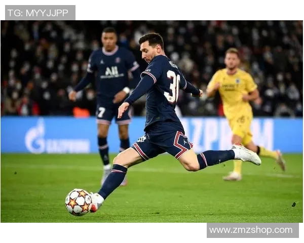 足球明星太太热情看球视频分享精彩瞬间引发网友热议